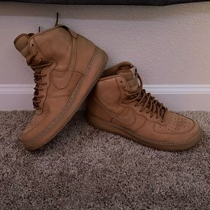 Air Force 1 high wheat size 9.5 men